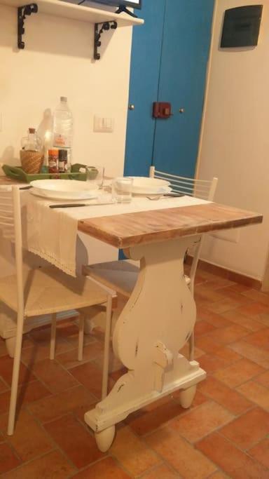 Appartamento La Casina Capodimonte Esterno foto